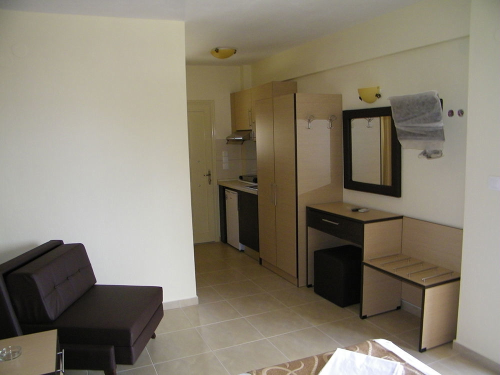 Ferienwohnung Castro Deluxe Toroni Exterior foto