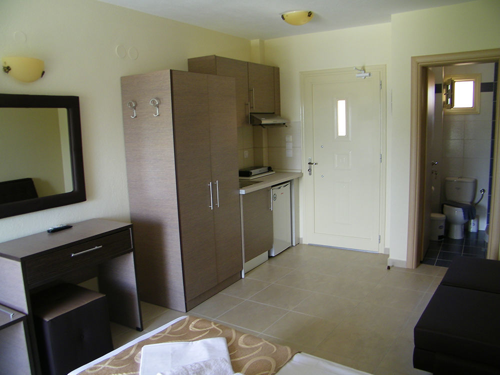 Ferienwohnung Castro Deluxe Toroni Exterior foto